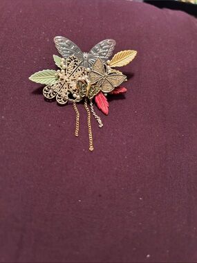 Vintage-Inspired Gold Butterfly Leaf Brooch with Green and Red Accents